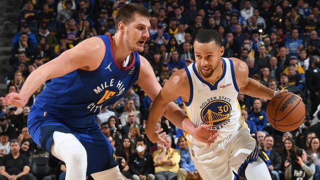 球队在攻防 球队在攻防